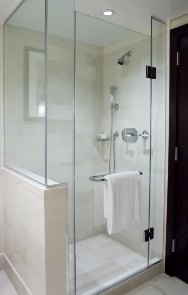 Hickory Shower Installation